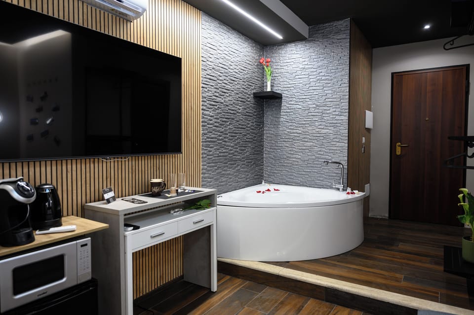 Luxury Room, Balcony, City View | In-room safe, desk, blackout drapes, soundproofing