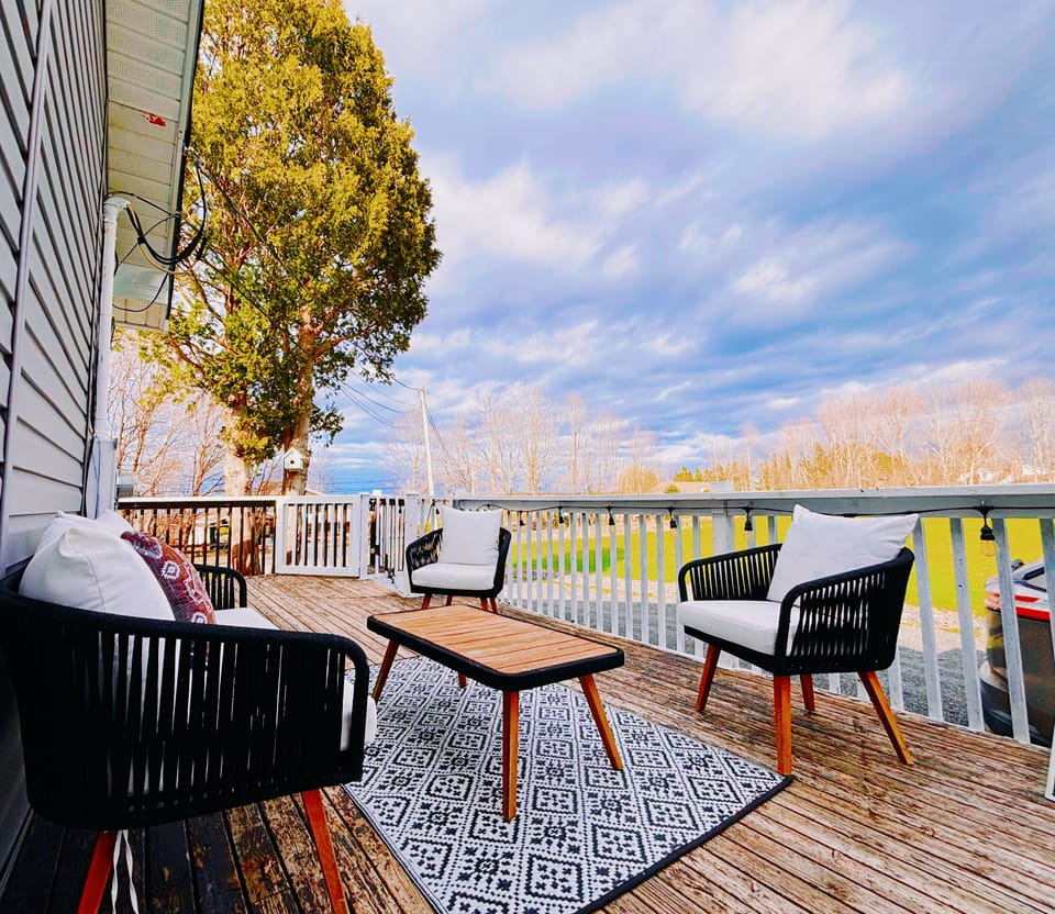 Wrap around deck