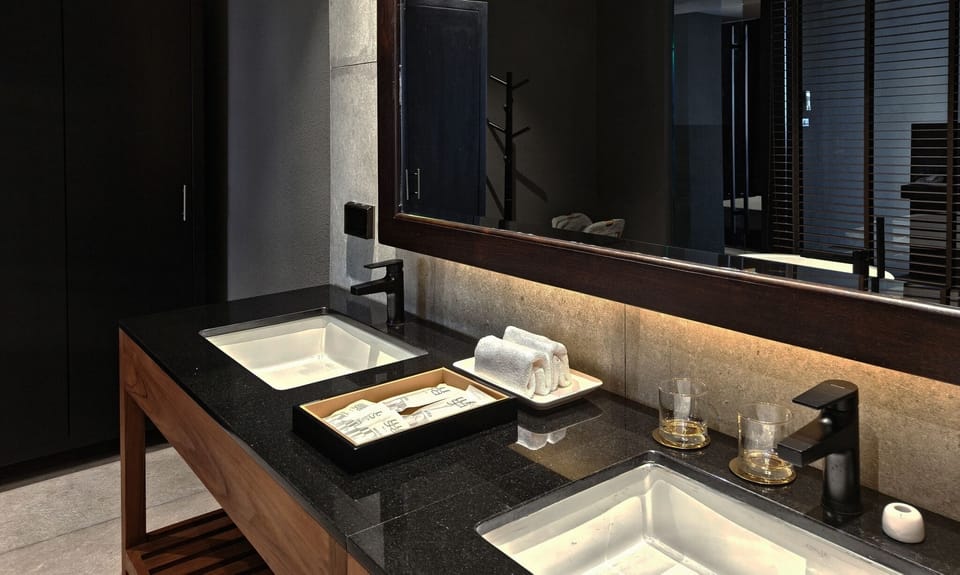 Family Suite, Hill View | Bathroom | Shower, rainfall showerhead, hair dryer, bathrobes