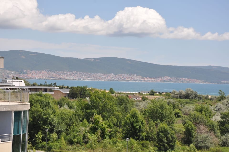 Suite, Balcony, Sea View (Free WiFi) | Water view