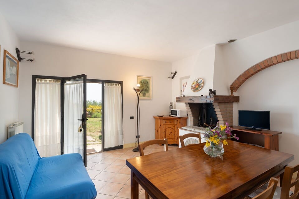 Dining Room, Living Room, Main Entrance