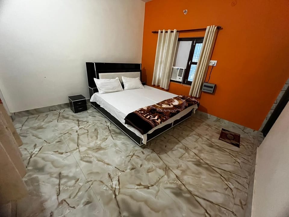 Deluxe Room | Free WiFi, bed sheets