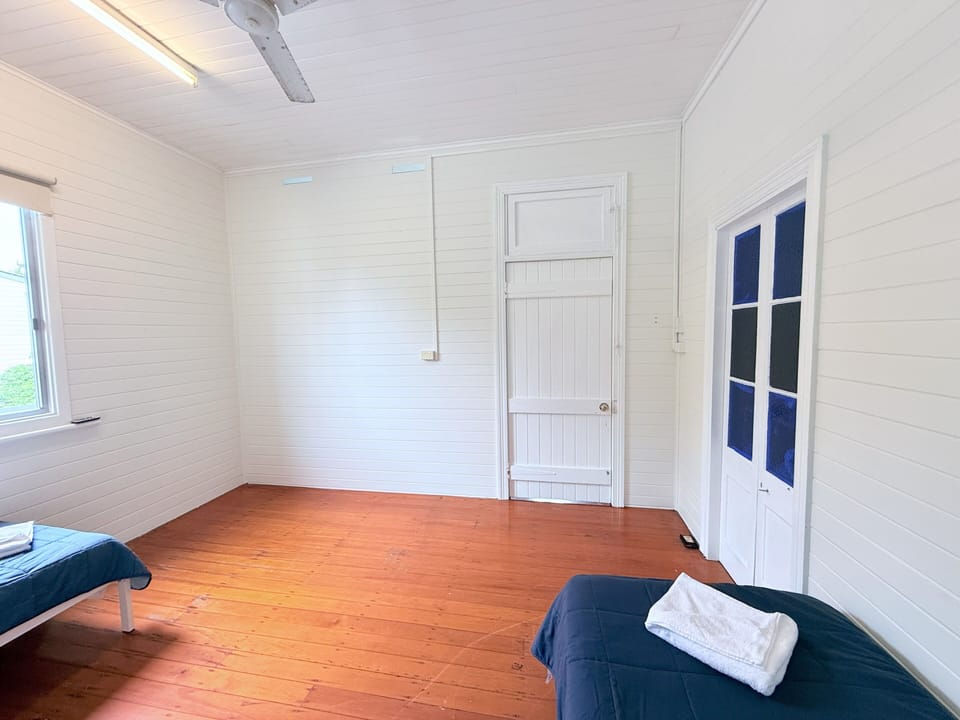Comfort Shared Dormitory | WiFi (free)