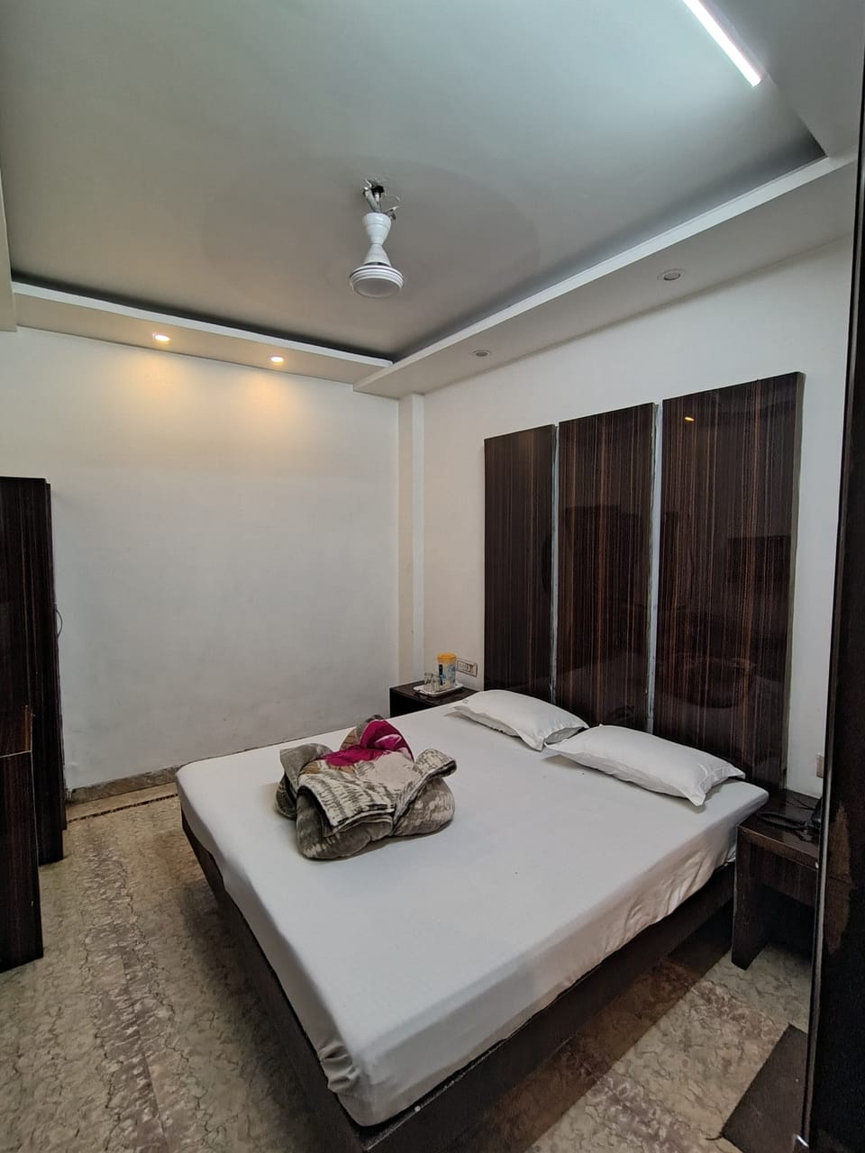 Deluxe Double Room | Free WiFi, bed sheets