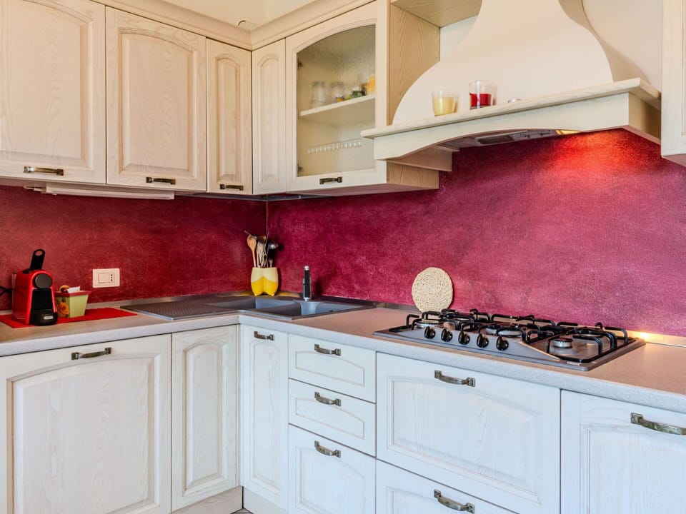 Kitchen, Interior Design, Countertop, Home, Cabinetry, Room, Tap, Major Appliance, Plumbing Fixture, Kitchen Appliance