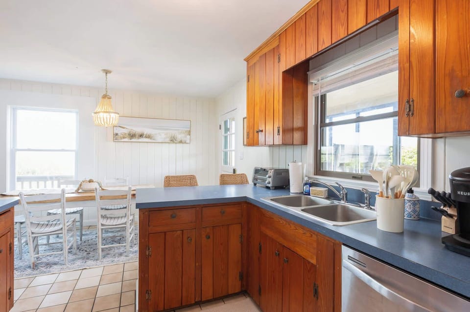 Fully stocked kitchen