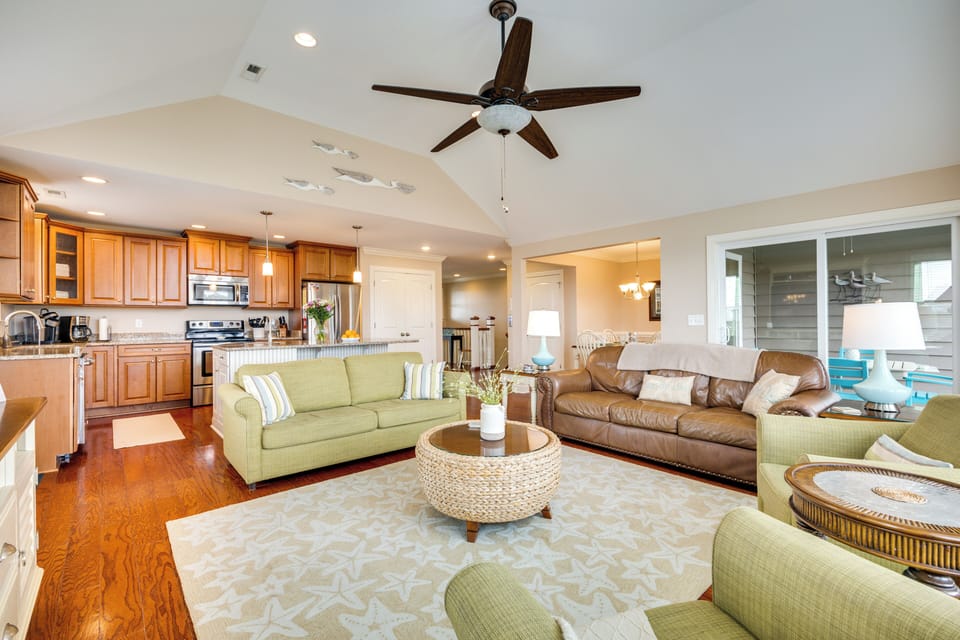 House (5 Bedrooms) | Interior