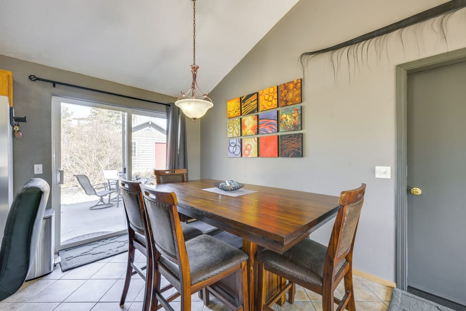 House (2 Bedrooms) | Interior