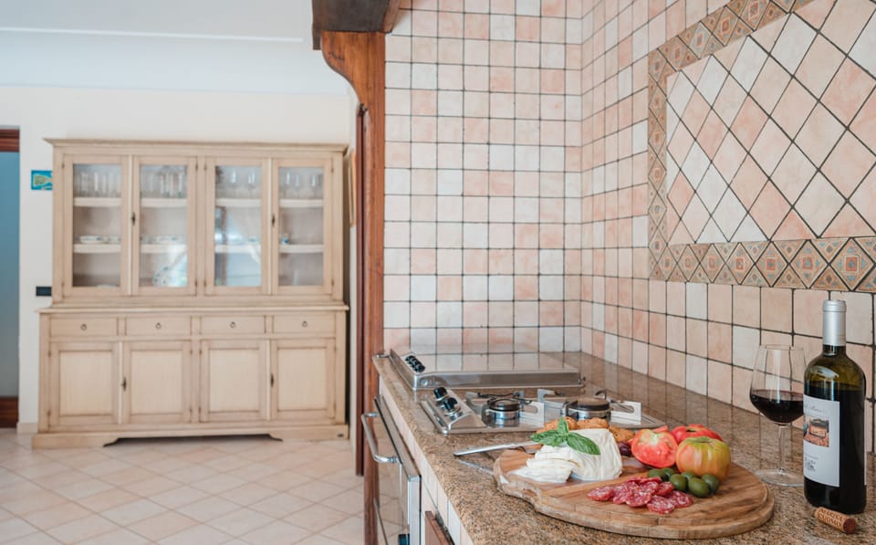 Deluxe Villa, Private Pool, Sea View | Private kitchen | Fridge, microwave, oven, stovetop