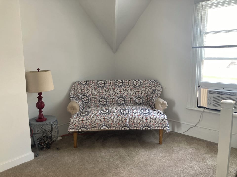 Upstairs Landing - North-Facing Window AC Unit 