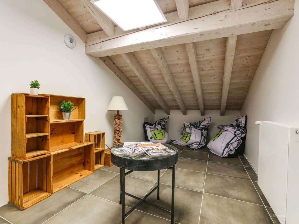 Apartment | Game room
