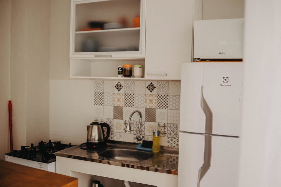 Traditional Apartment, 1 Bedroom, Kitchen, Garden View | Private kitchen | Mini-fridge, microwave, oven, cookware/dishes/utensils