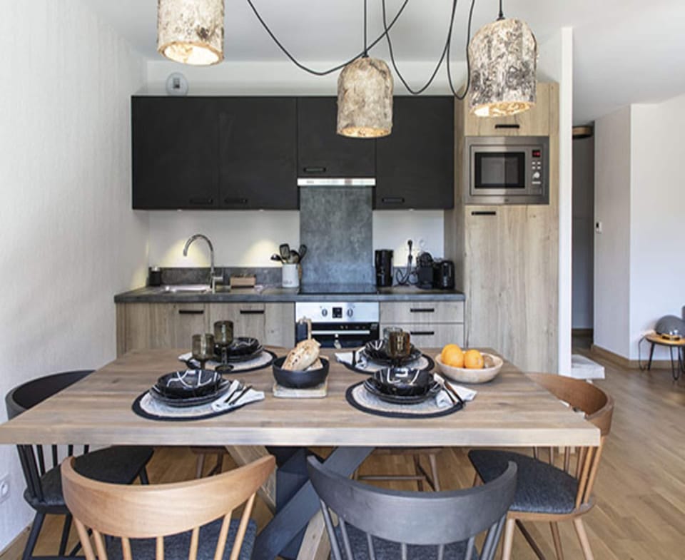 Apartment | Private kitchen | Highchair