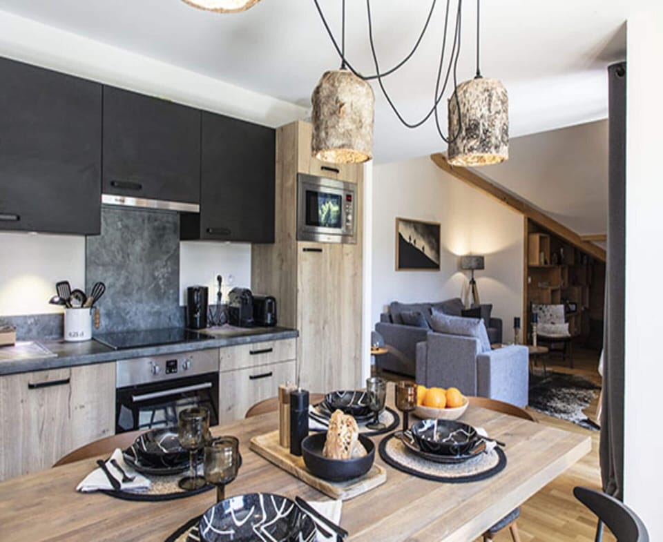 Apartment | Dining