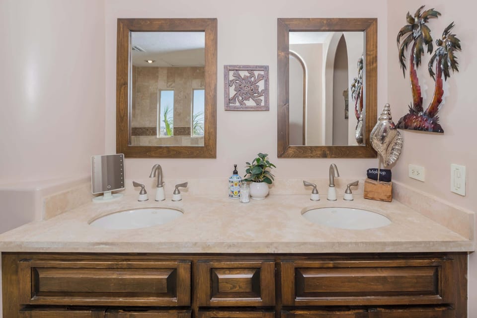 Jack and Jill's Master bathroom
