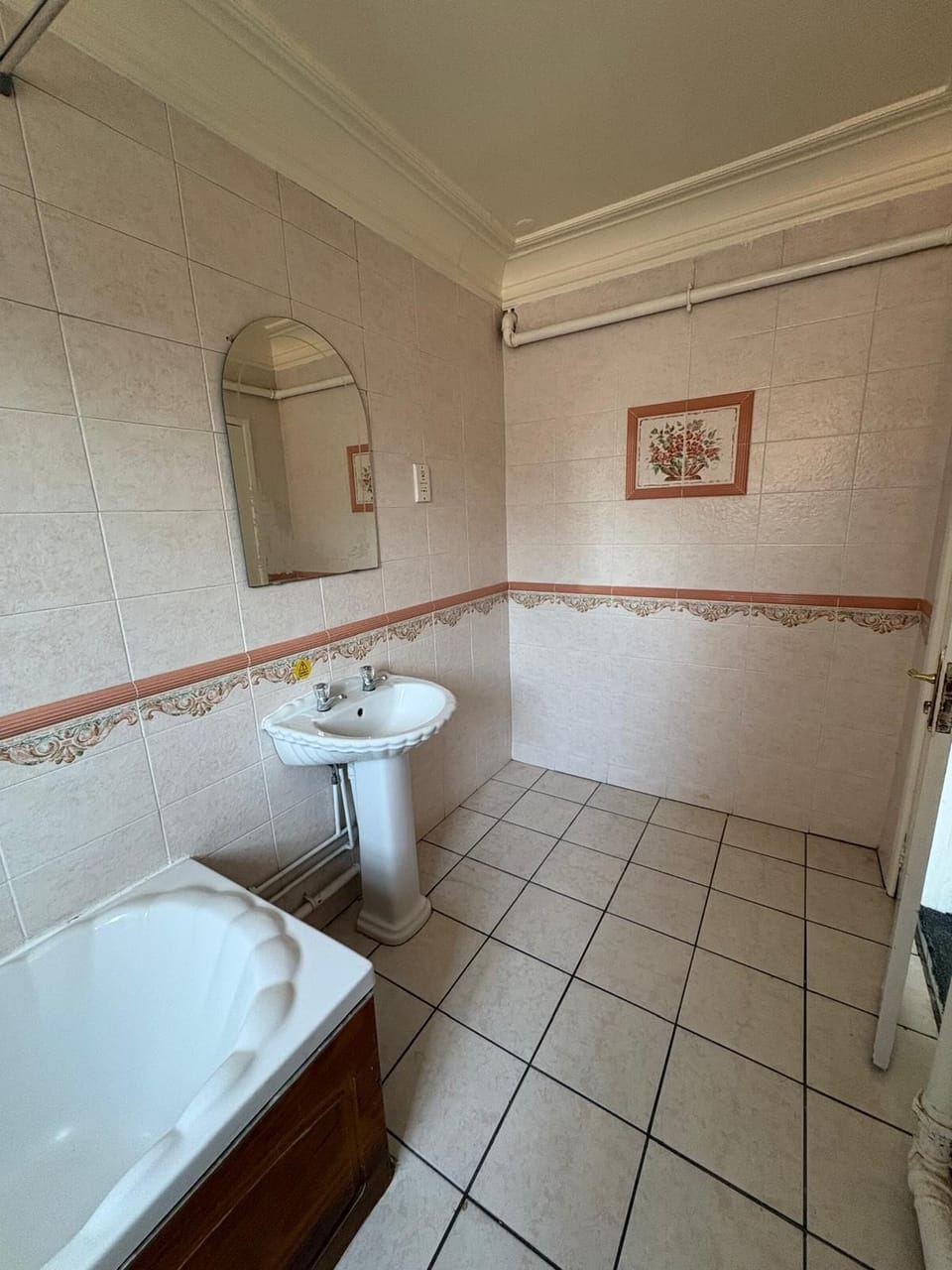 Comfort Double Room | Bathroom | Shower, towels, soap, shampoo