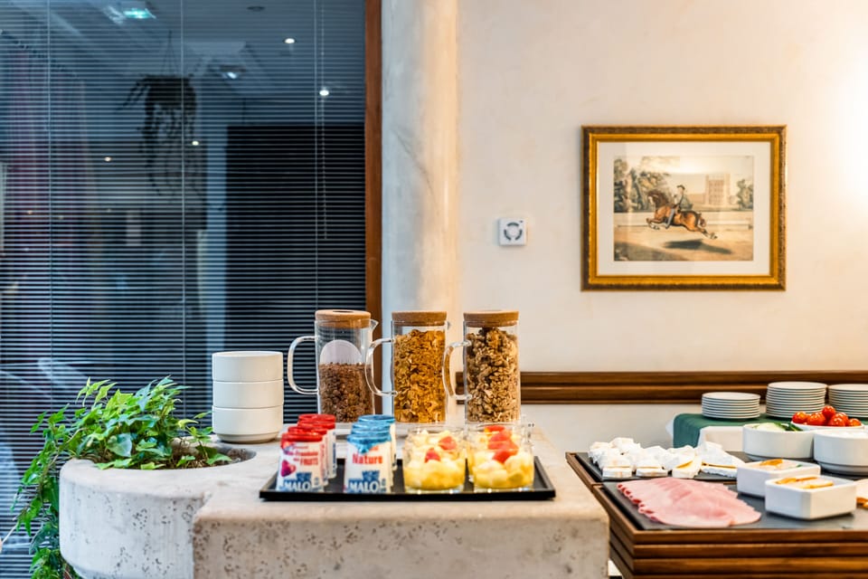Daily buffet breakfast for a fee