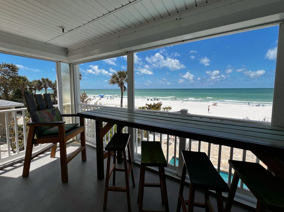 Tall seating on the balcony. Enjoy your coffee or happy hour bev - Tall seating on the balcony. Enjoy your coffee or happy hour beverage, or lunch with beautiful weather out here!