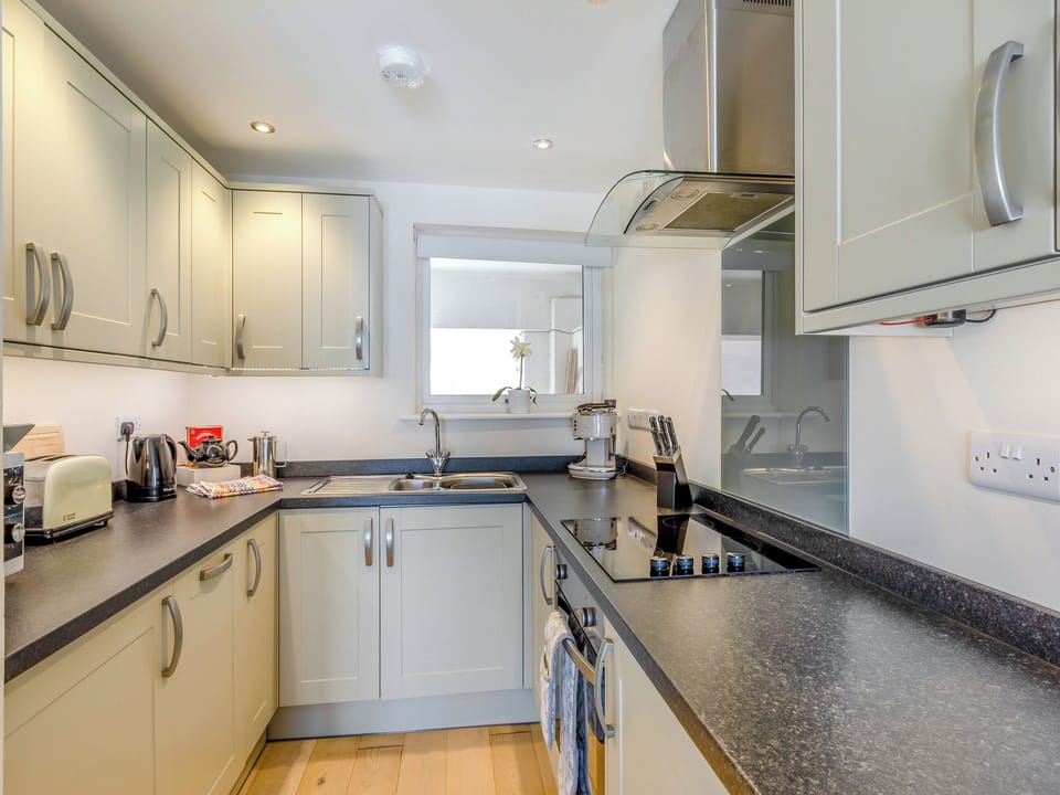 Open plan living space | 5 Curlew, The Cove, Brixham