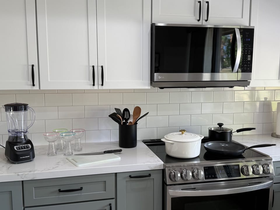 cookware/kitchen