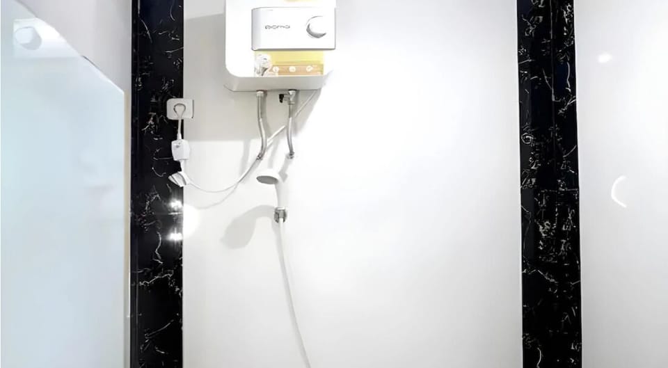 Desk, laptop workspace, free WiFi