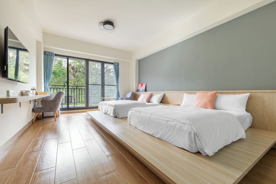 Twin Room with Balcony | Blackout drapes, free WiFi, bed sheets