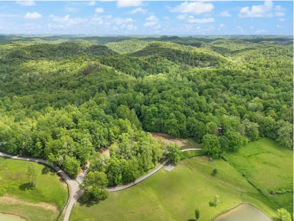 PROPERTY AERIAL-VIEW