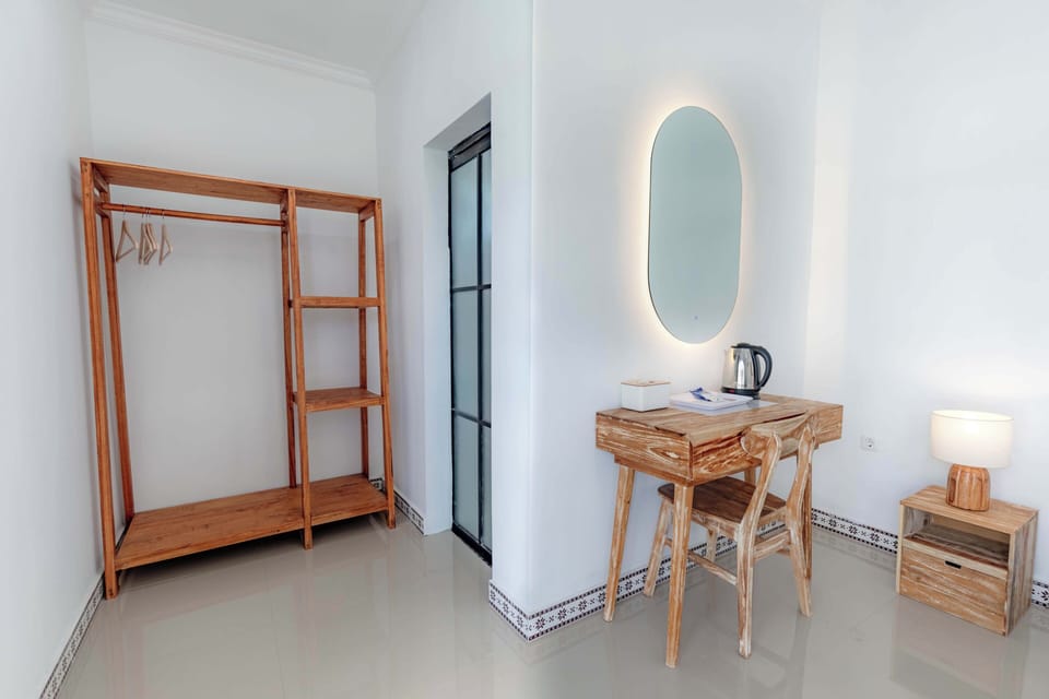 Standard Double Room, Mountain View | Desk, soundproofing