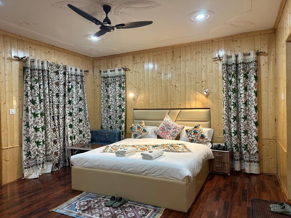 Premium Room | Soundproofing, free WiFi