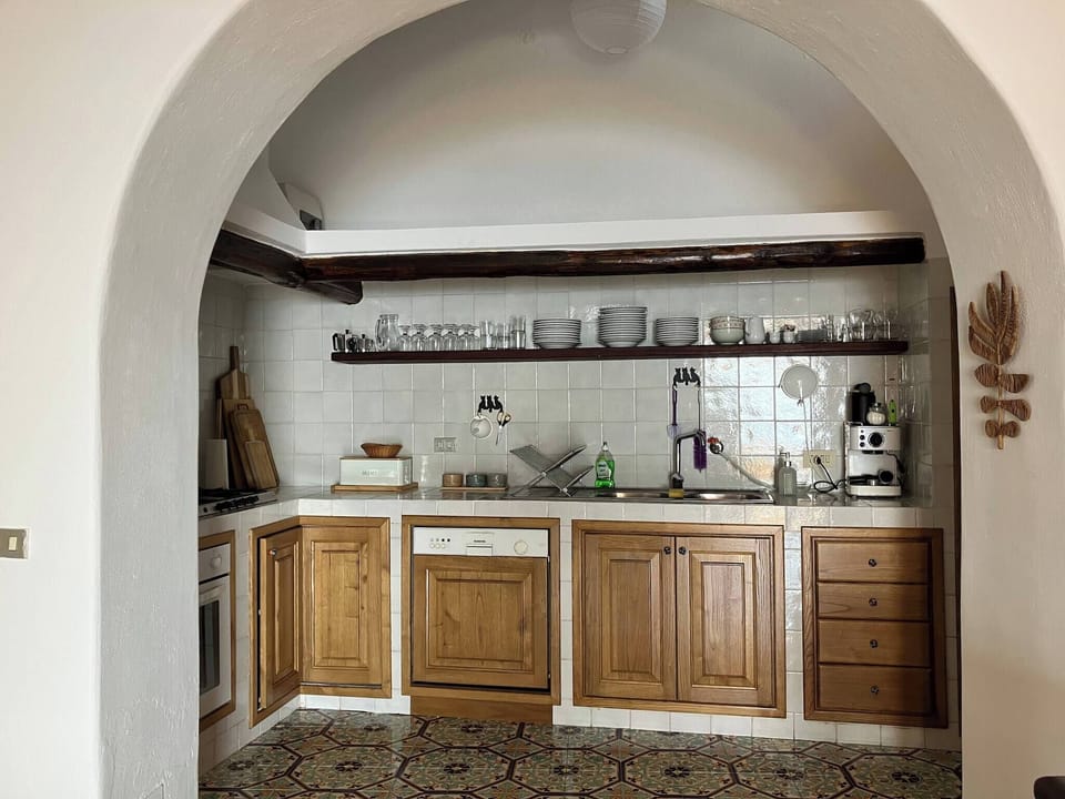 Villa, 2 Bedrooms, Smoking, Balcony | Interior