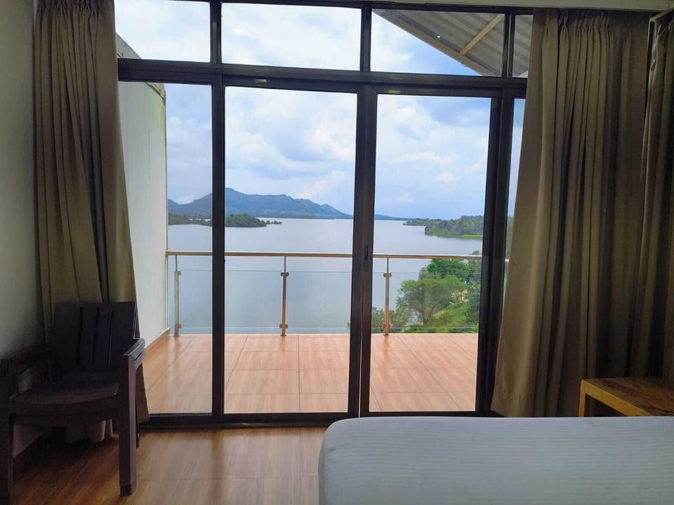 Armani Suite | Lake view
