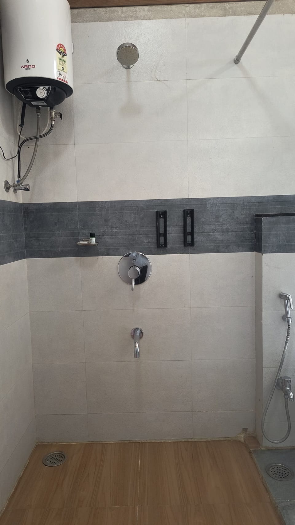 Shower, towels