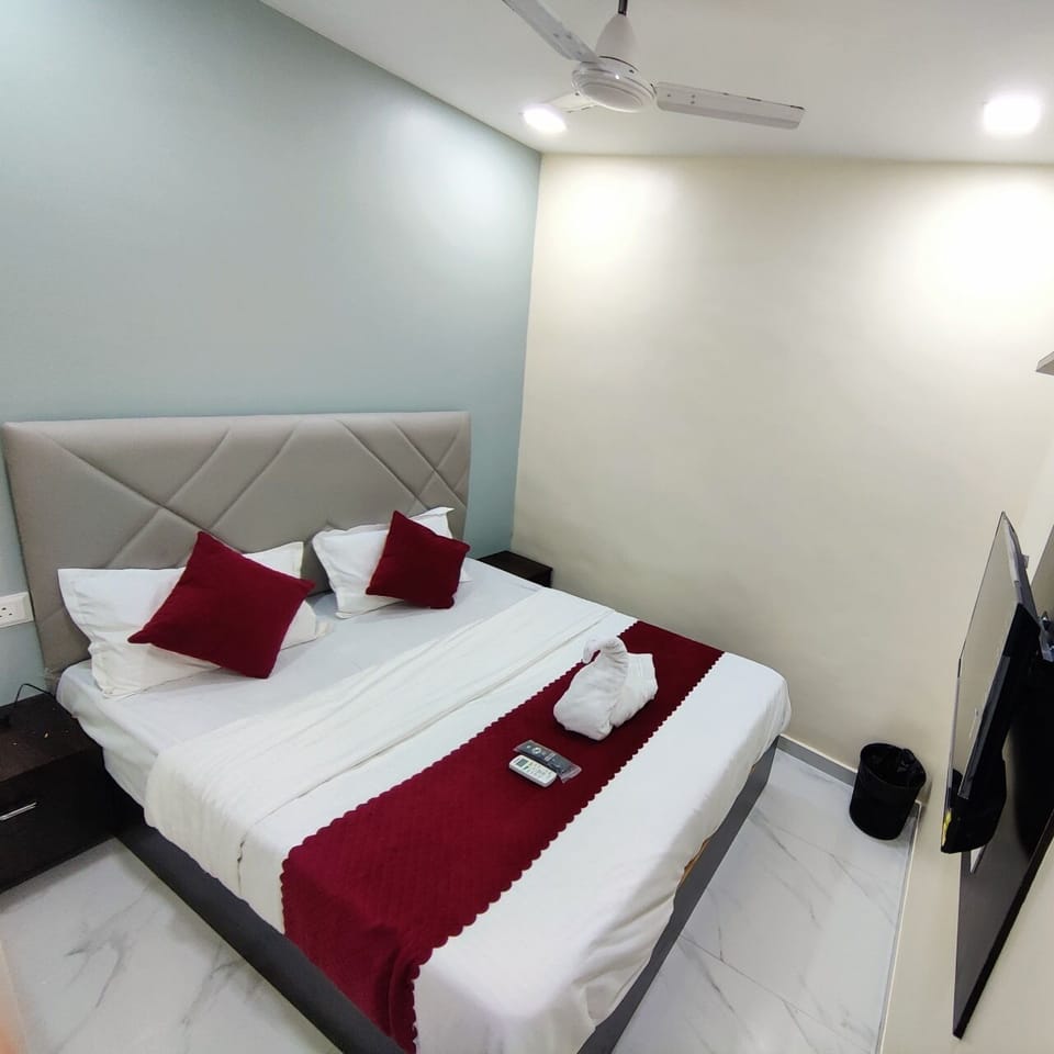 Deluxe Double or Twin Room, City View | Free WiFi
