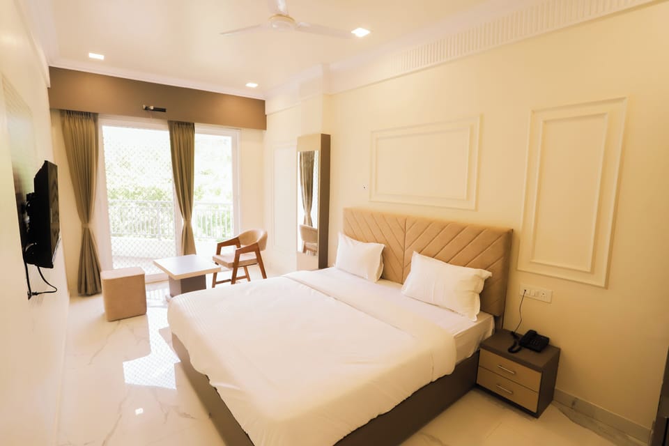 Deluxe Room | Free WiFi