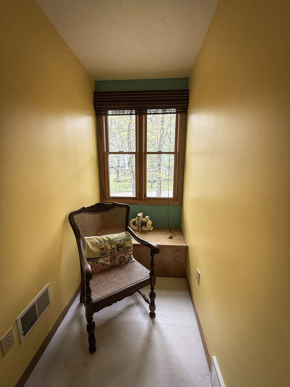 Second level bedroom - sitting area