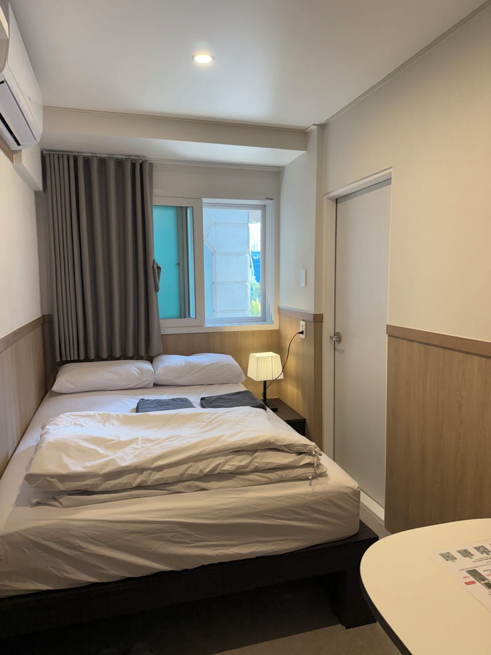 Basic Double Room (non-Korean nationals only) | Laptop workspace, free WiFi