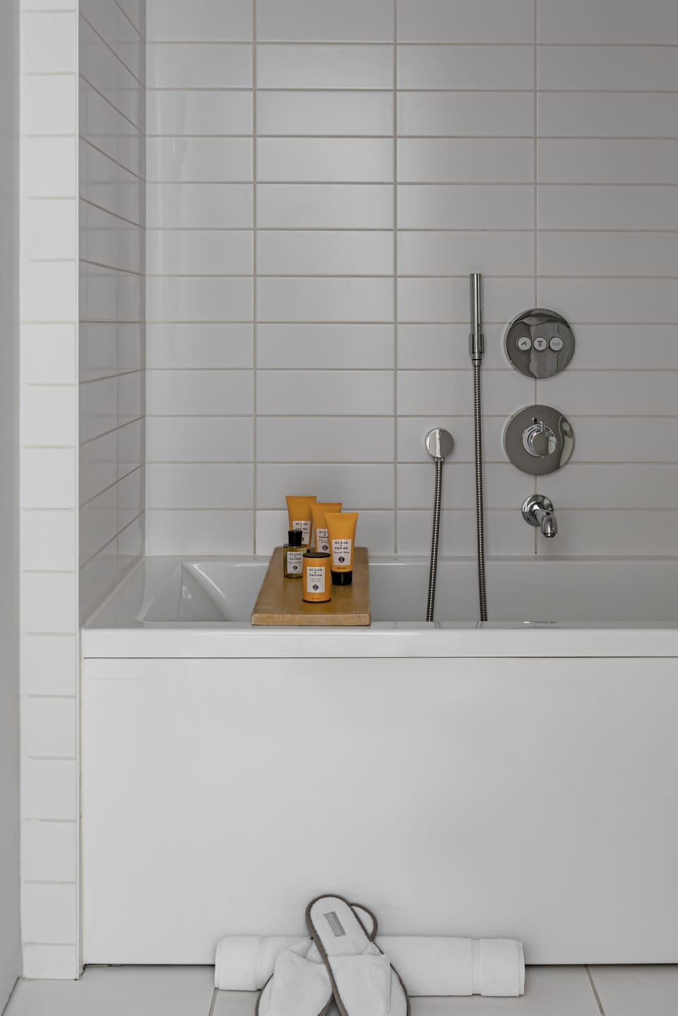 Hair dryer, slippers, towels