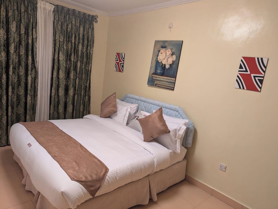 Family Apartment, Hill View | 4 bedrooms, iron/ironing board, WiFi (free)
