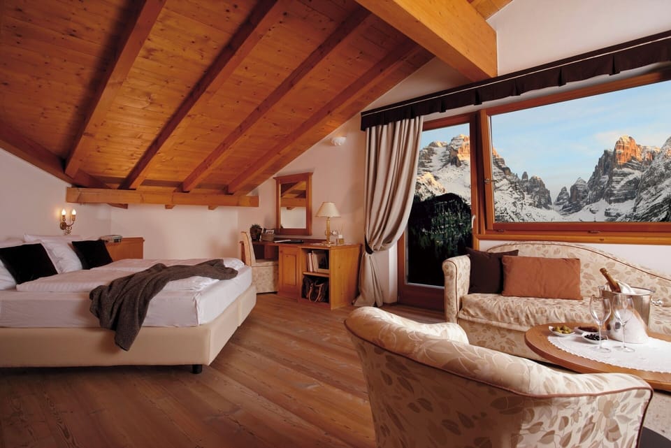 Junior Room | Premium bedding, minibar, in-room safe, soundproofing