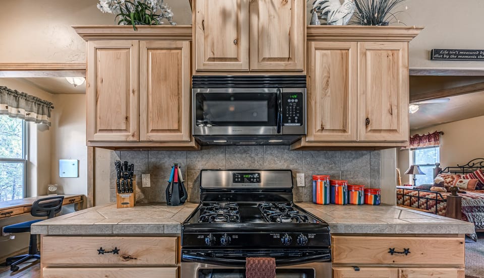 Gas stove cook area