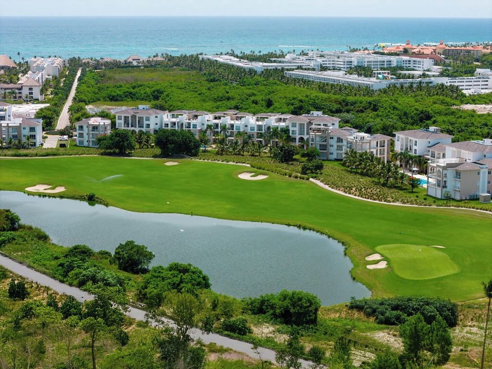 Vista Pearl @Cana Pearl  Deluxe Pool View 2B Condo (2231)