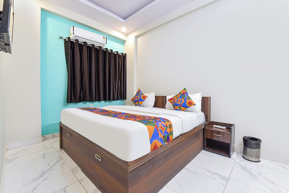 1 bedroom, Egyptian cotton sheets, premium bedding, in-room safe