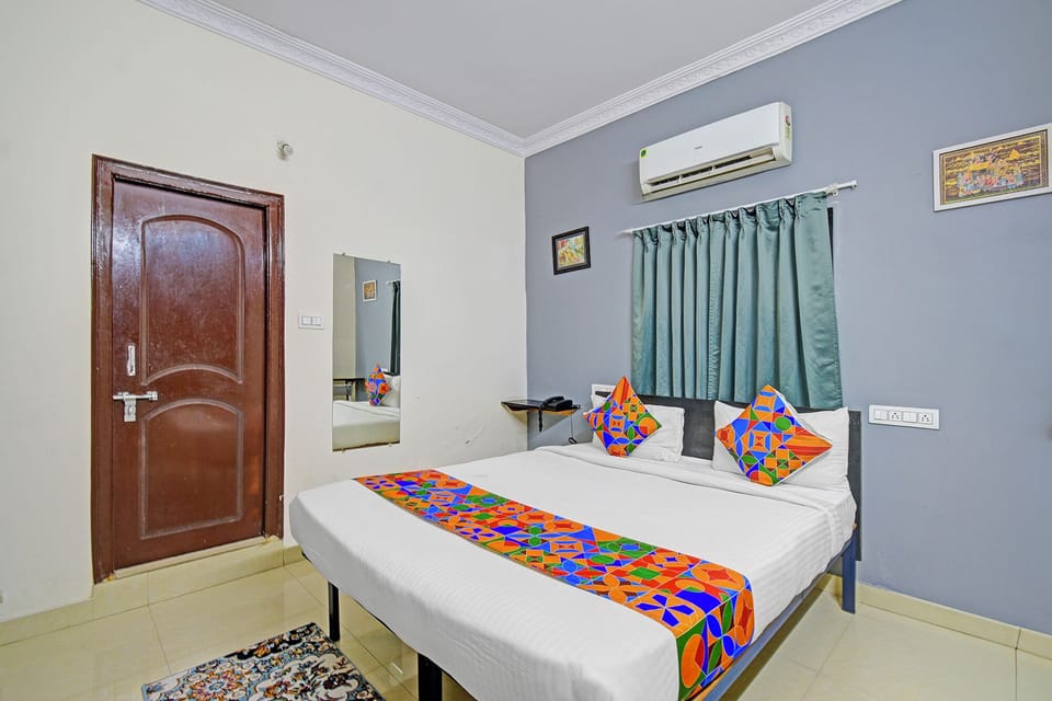 Deluxe Room | Egyptian cotton sheets, premium bedding, in-room safe, free WiFi