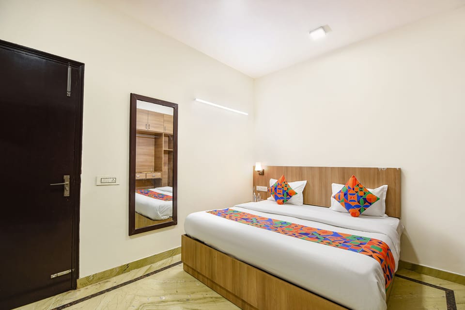 Deluxe Room | Egyptian cotton sheets, premium bedding, in-room safe, free WiFi