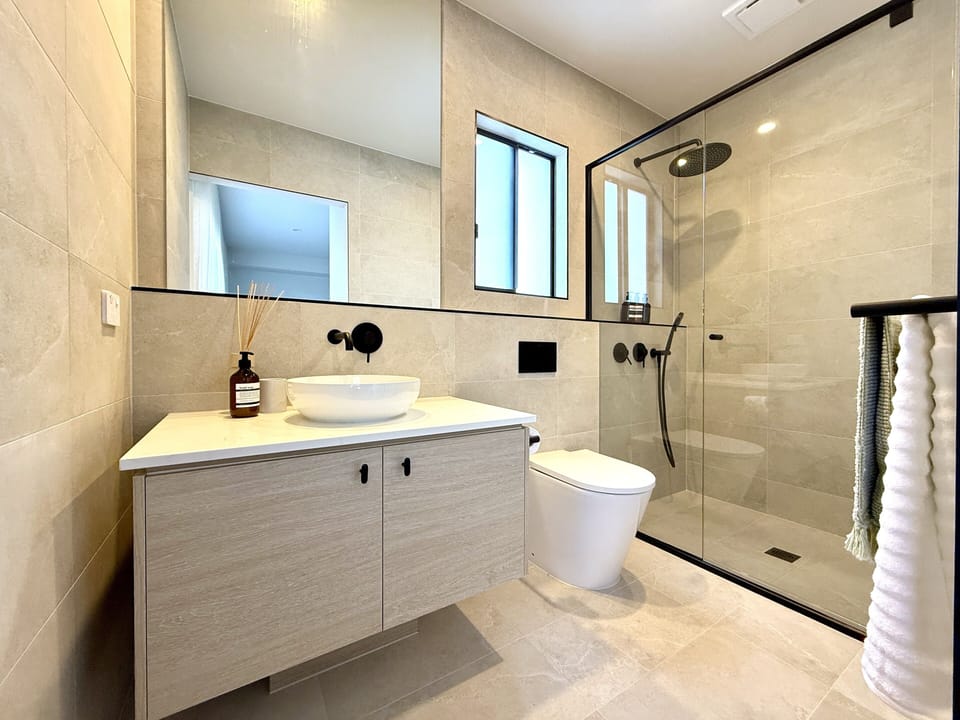 Master Bedroom Ensuite