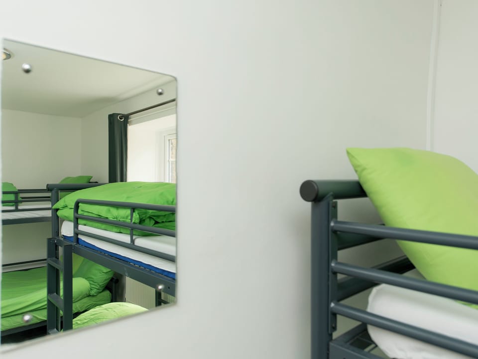 Room (5 Bed Private including Double Bed) | Bed sheets