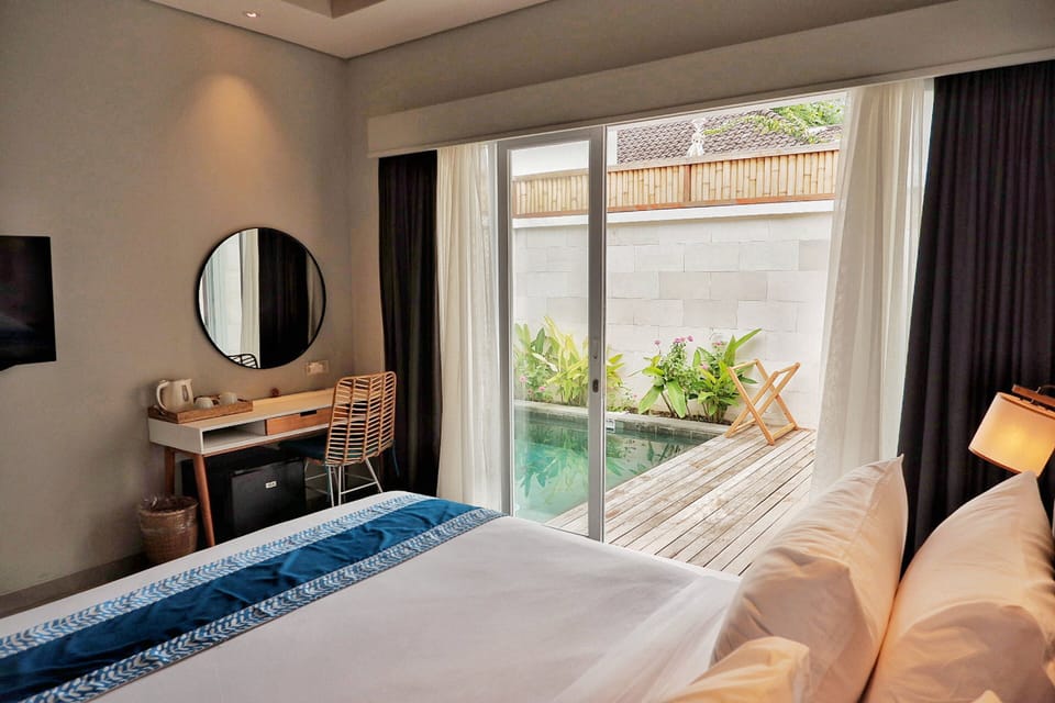 Suite 1 Bedroom Private Villa | Premium bedding, minibar, in-room safe, desk