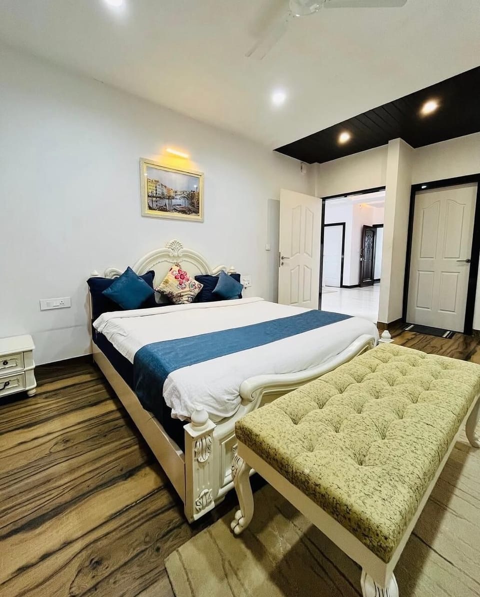 Superior Villa, Balcony, Mountain View | 6 bedrooms, laptop workspace, WiFi (free)