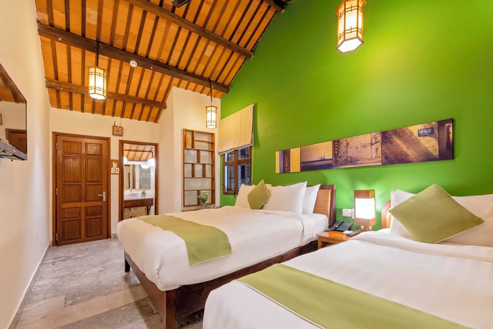 Superior Triple Room | Minibar, desk, free cribs/infant beds, free WiFi