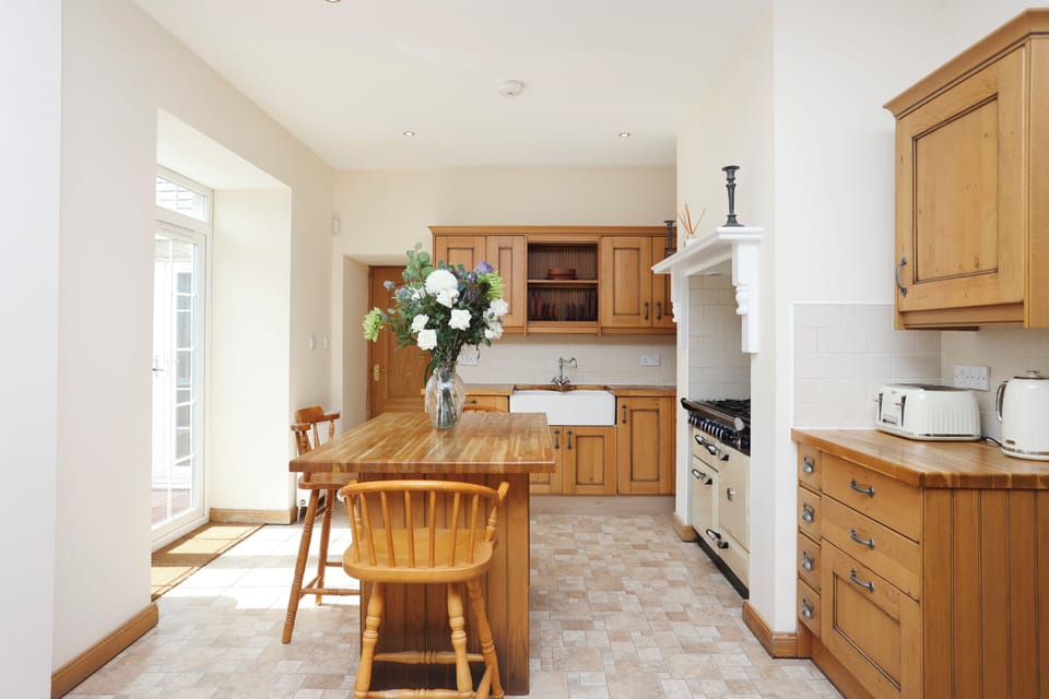 Comfort House, Garden View | Private kitchen | Fridge, microwave, oven, stovetop